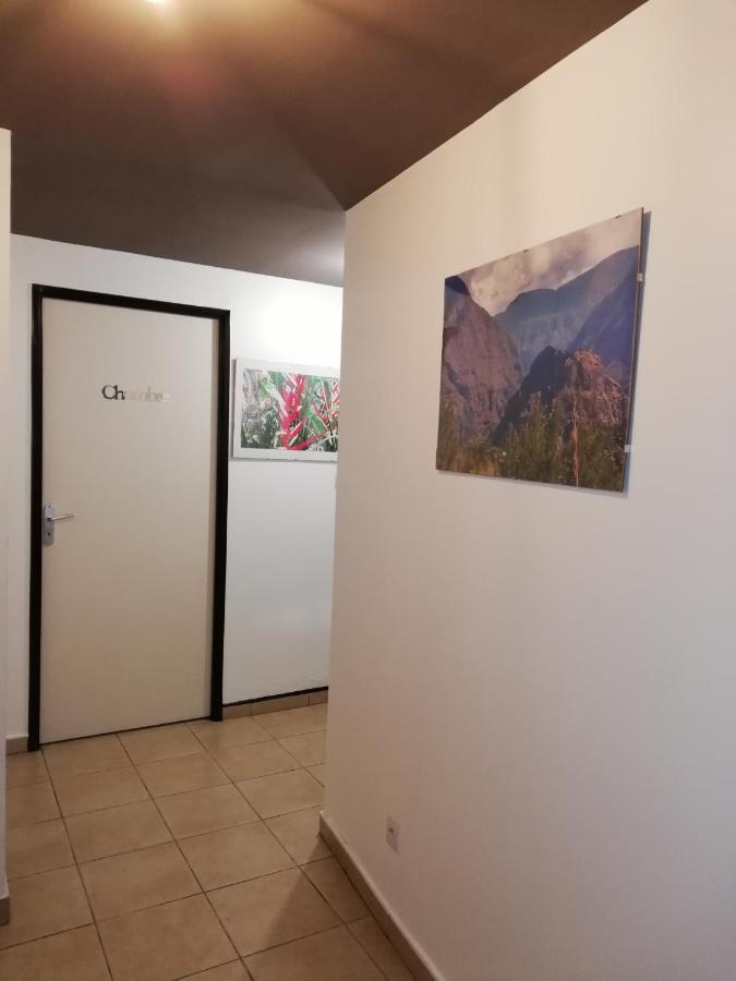 Appartement Meuble De Tourisme Сен-Пиер Екстериор снимка
