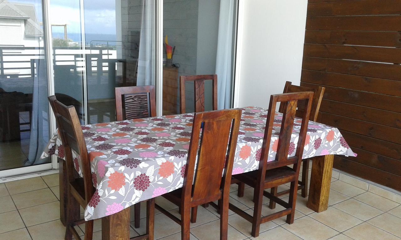 Appartement Meuble De Tourisme Сен-Пиер Екстериор снимка