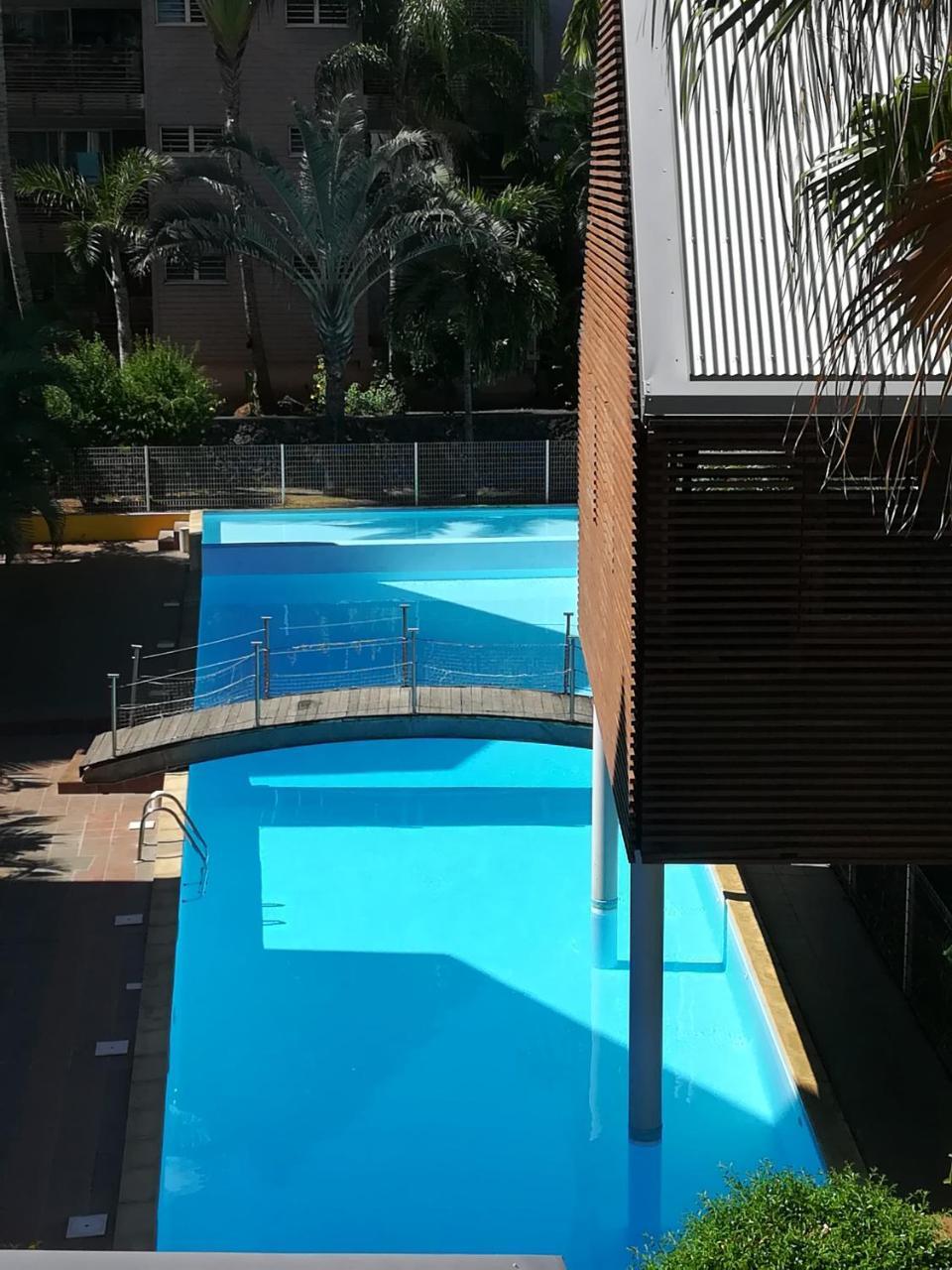 Appartement Meuble De Tourisme Сен-Пиер Екстериор снимка
