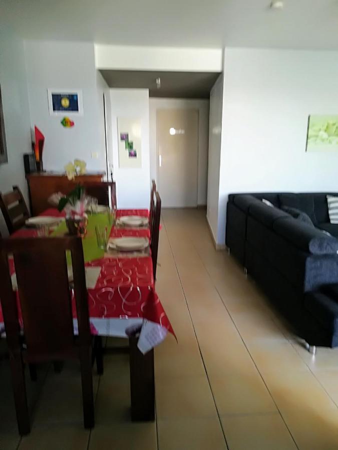 Appartement Meuble De Tourisme Сен-Пиер Екстериор снимка